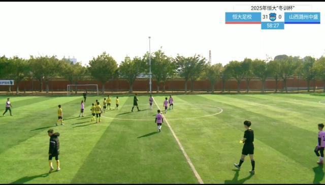 【早报】众神归位！曼城大胜，姆总双响，曼联掉链子！