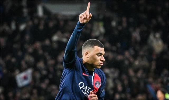 开云体育官方网站-【早报】十年之后，我来到你的城市，走过你来时的路