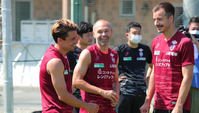 开云体育官方网站-火炉天伊涅斯塔38岁8天3赛 一切为了守护保级绿码