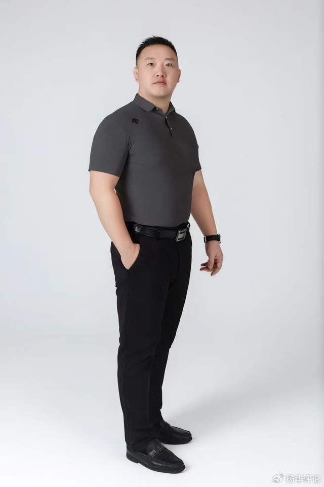 开云登录入口-红拳出击创始人龚士灿：植根红土和壮乡，打造独特的世界搏击品牌|百色|拳手|桂西|摔跤|广西壮族自治区_新浪体育_新浪新闻