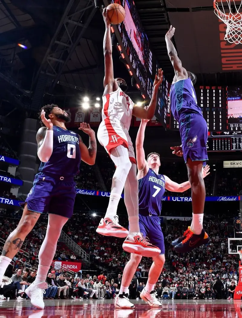 开云登录入口-独木难支！杜兰特穿着长岛路德高中配色KD18，空砍31分5抢断