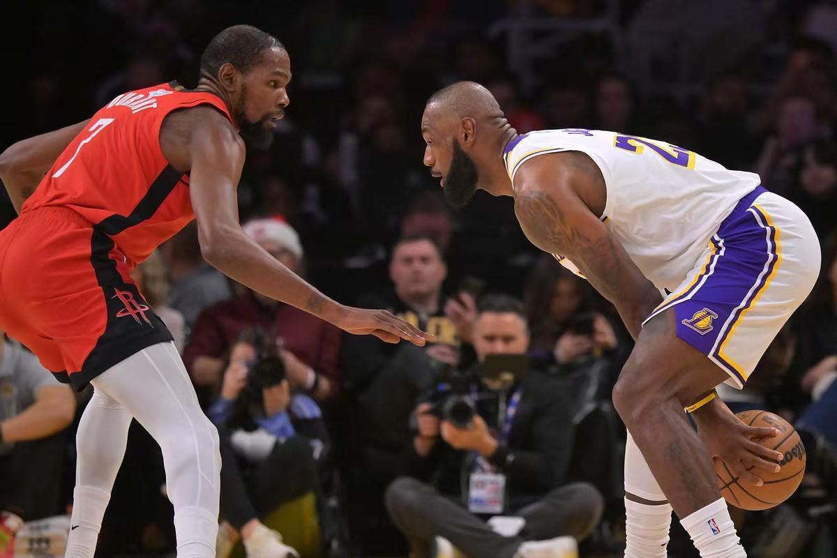 开云官方网站-NBA排名大变脸！火箭湖人抢第3，3队争西部第5，骑士队第4难保